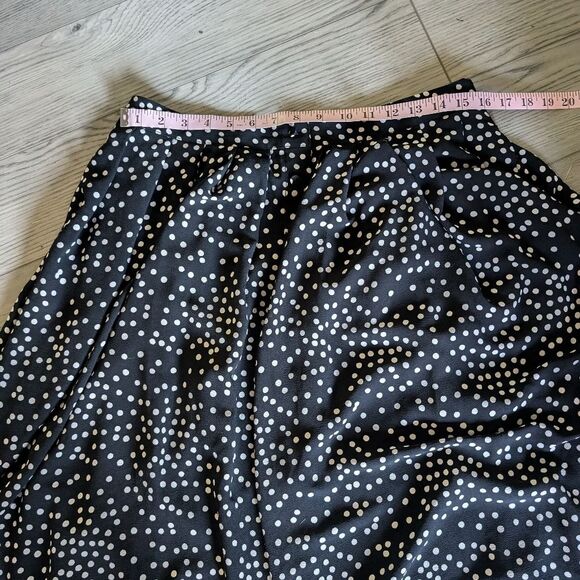 Talbots Polka Dot Navy Midi Skirt Cloth Covered Buttons Size 12 - Picture 9 of 10